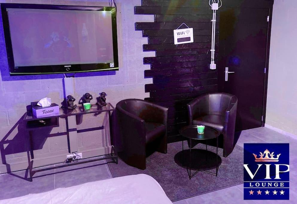 Vip Lounge Appartement Avec Jacuzzi Et Jardin Andenne Exterior foto