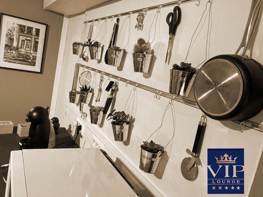 Vip Lounge Appartement Avec Jacuzzi Et Jardin Andenne Exterior foto